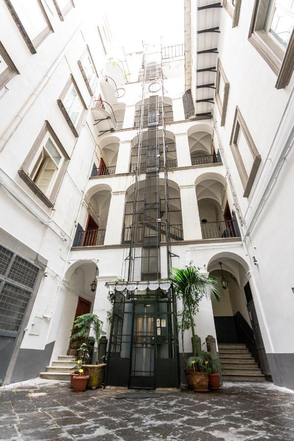 Arka Apartments Napoli Bagian luar foto